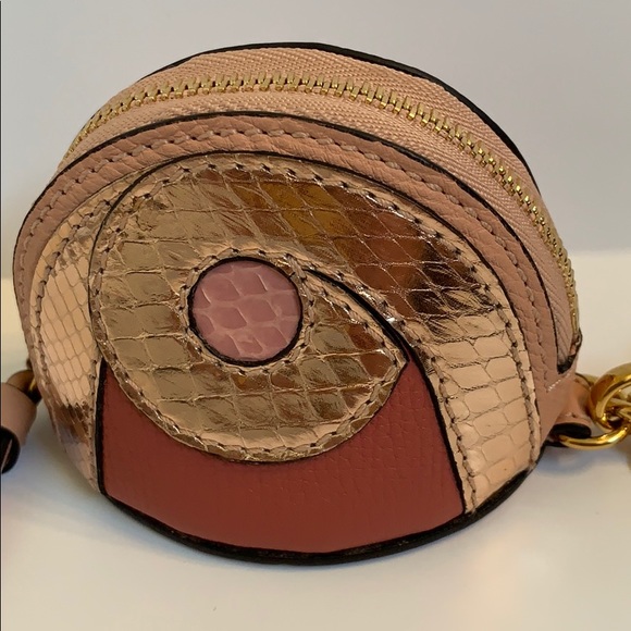 BURBERRY ~ pink leather coin purse keychain - Picture 4 of 7